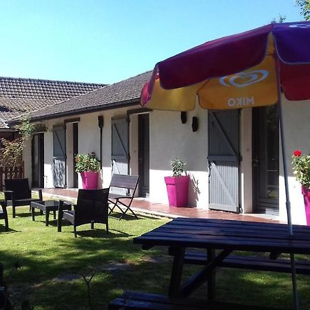 Les Garennes Bed and Breakfast Favières Buitenkant foto