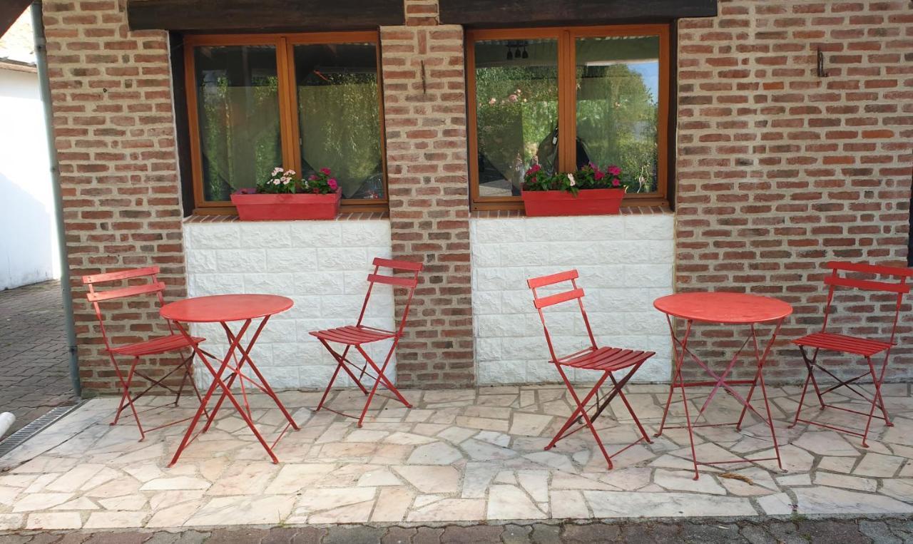 Les Garennes Bed and Breakfast Favières Buitenkant foto