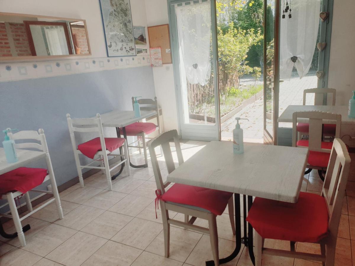 Les Garennes Bed and Breakfast Favières Buitenkant foto